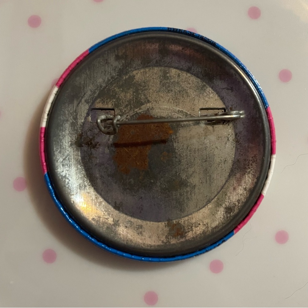 Trans ally pin ❤︎ - Picture 3 of 3